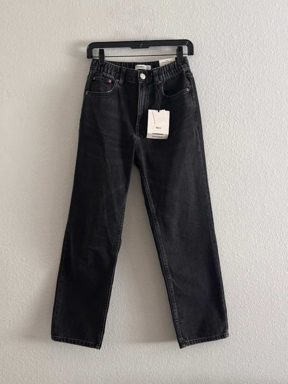 Pull&Bear Mom High Waisted Ankle Jeans